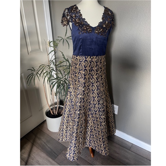 Blue silk gown - no dupatta or pajami worn once - Picture 1 of 4